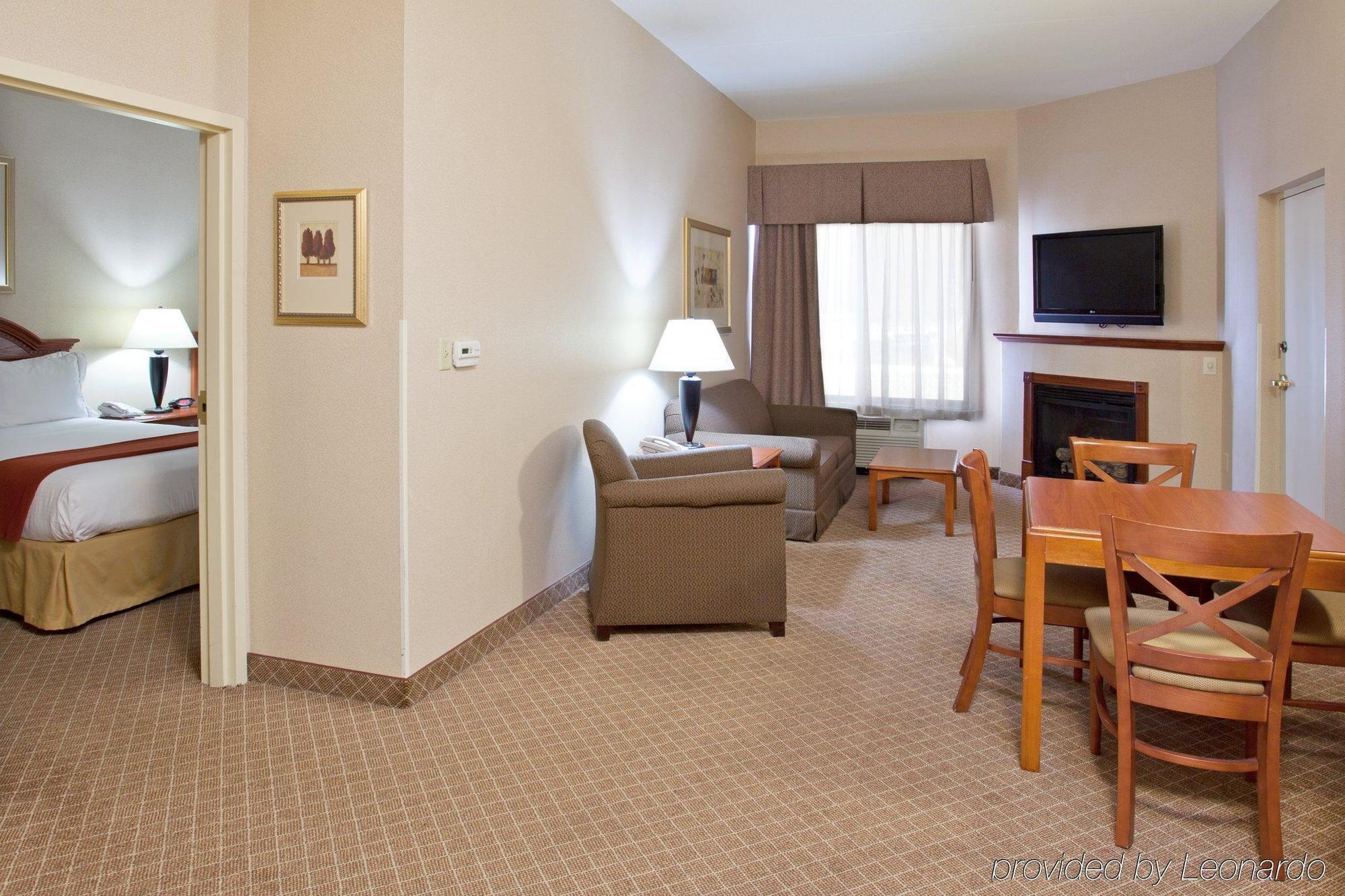 Holiday Inn Express Hotel&Suites Erie-Summit Township Zimmer foto